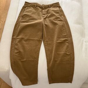 Gap Barrel Leg Chino